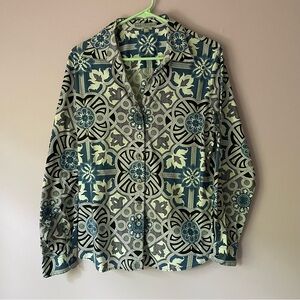 Foxcroft Shaped Fit Shirt Size 10 Blue Boho Print Button Collar